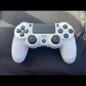 PS4 wireless controller